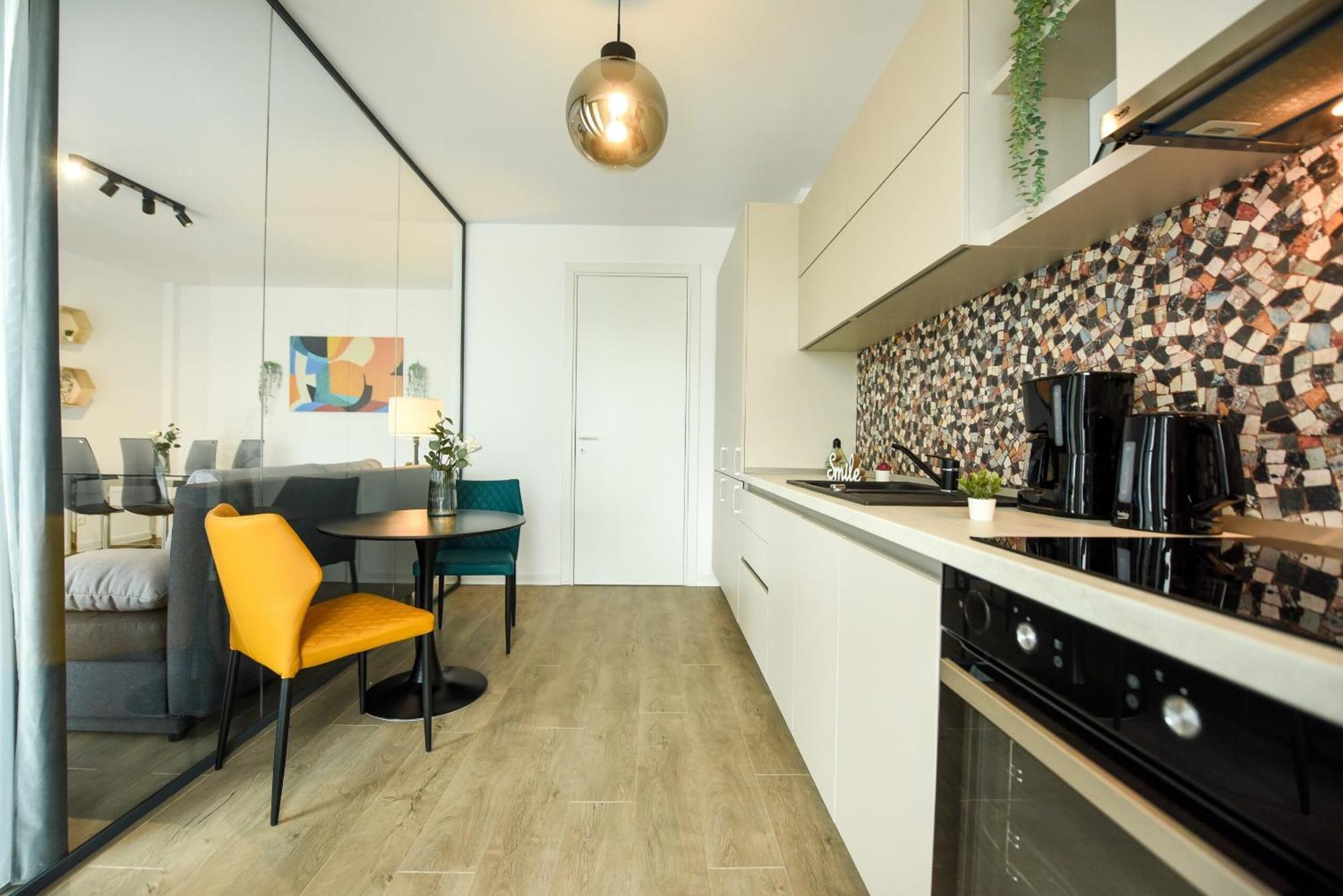 Infinite Horizons - Modern Living In North Business District Bucareste Quarto foto