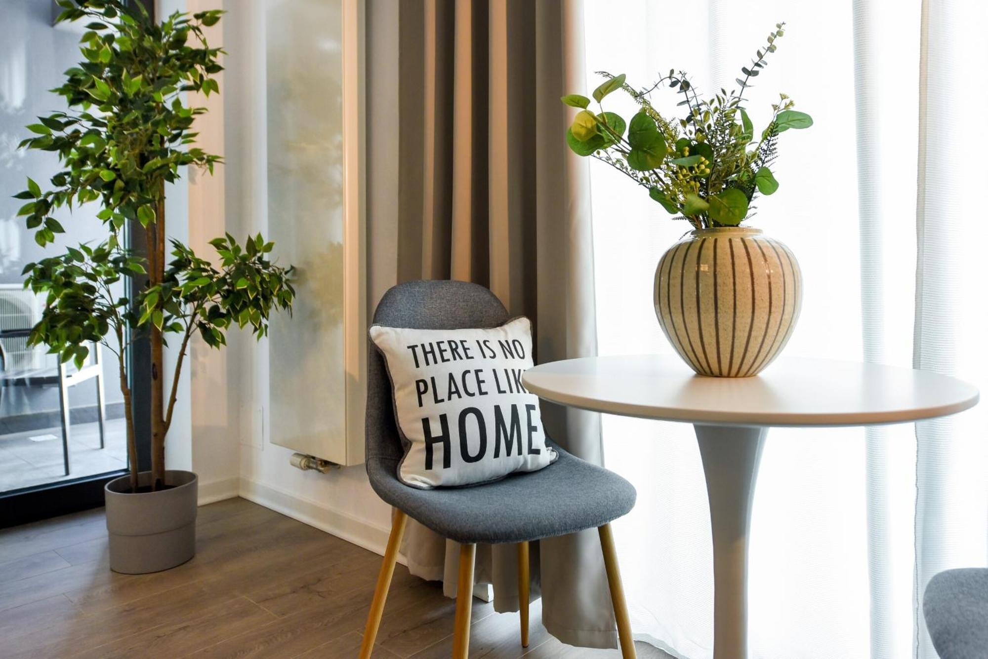 Infinite Horizons - Modern Living In North Business District Bucareste Quarto foto