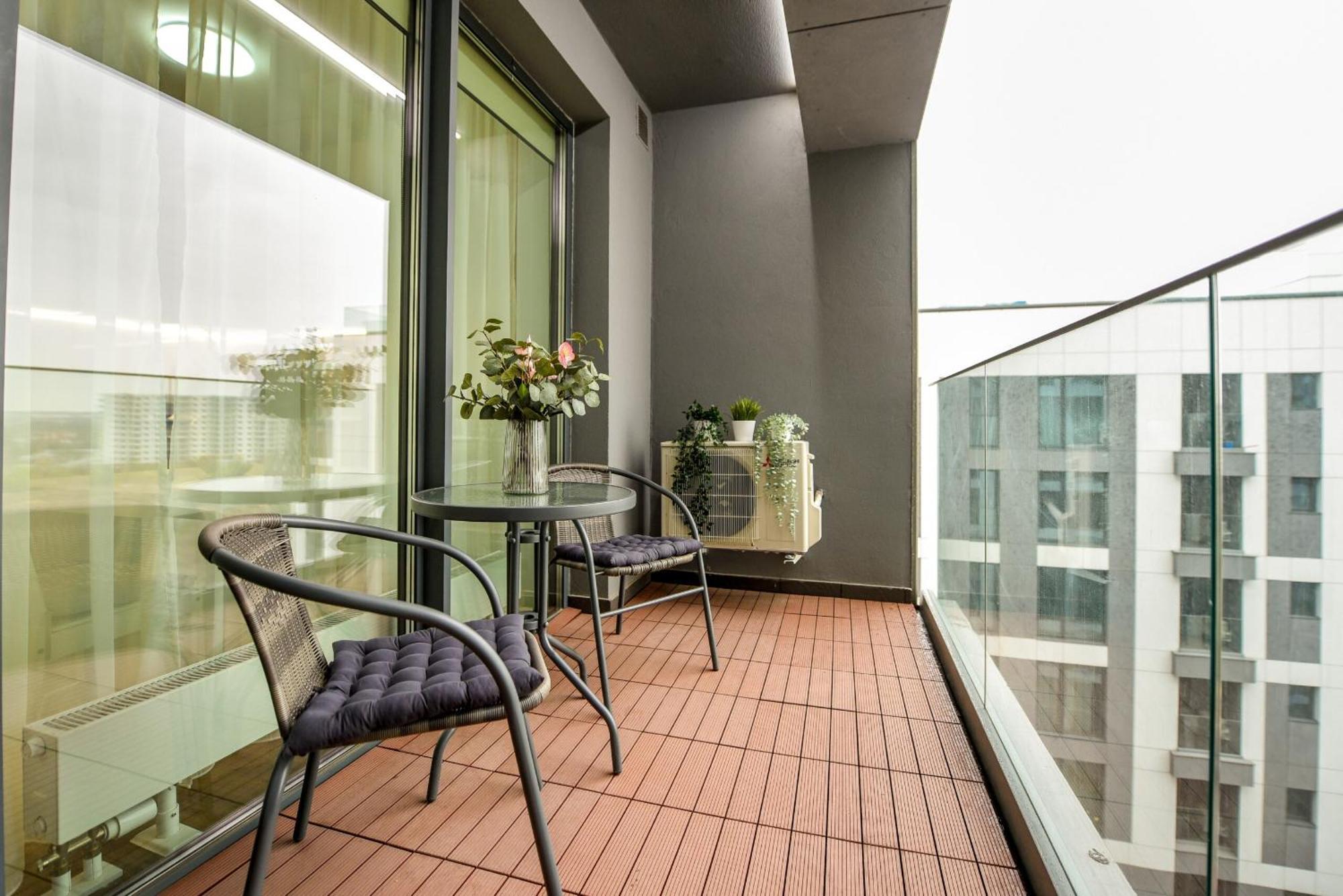 Infinite Horizons - Modern Living In North Business District Bucareste Quarto foto